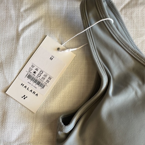 Gray one shoulder sports bra - Picture 2 of 5